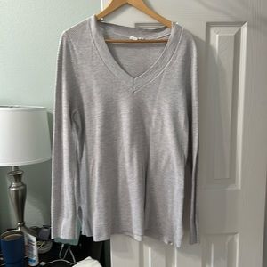 Grey gap sweater